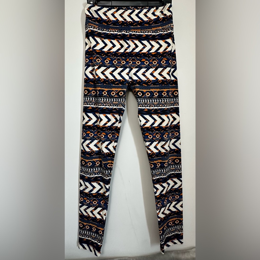 LuLaRoe Navy, White & Orange Geometric Chevron Leggings